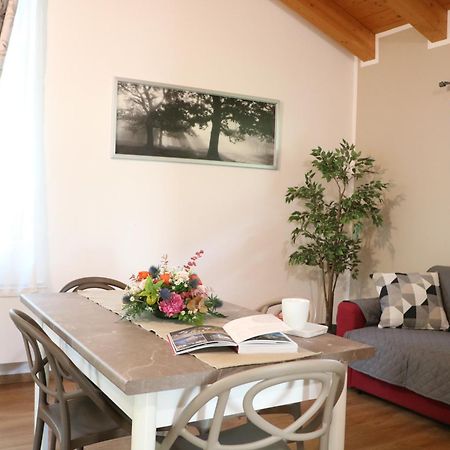 Lazy Bee Camping Village Aosta Exterior foto