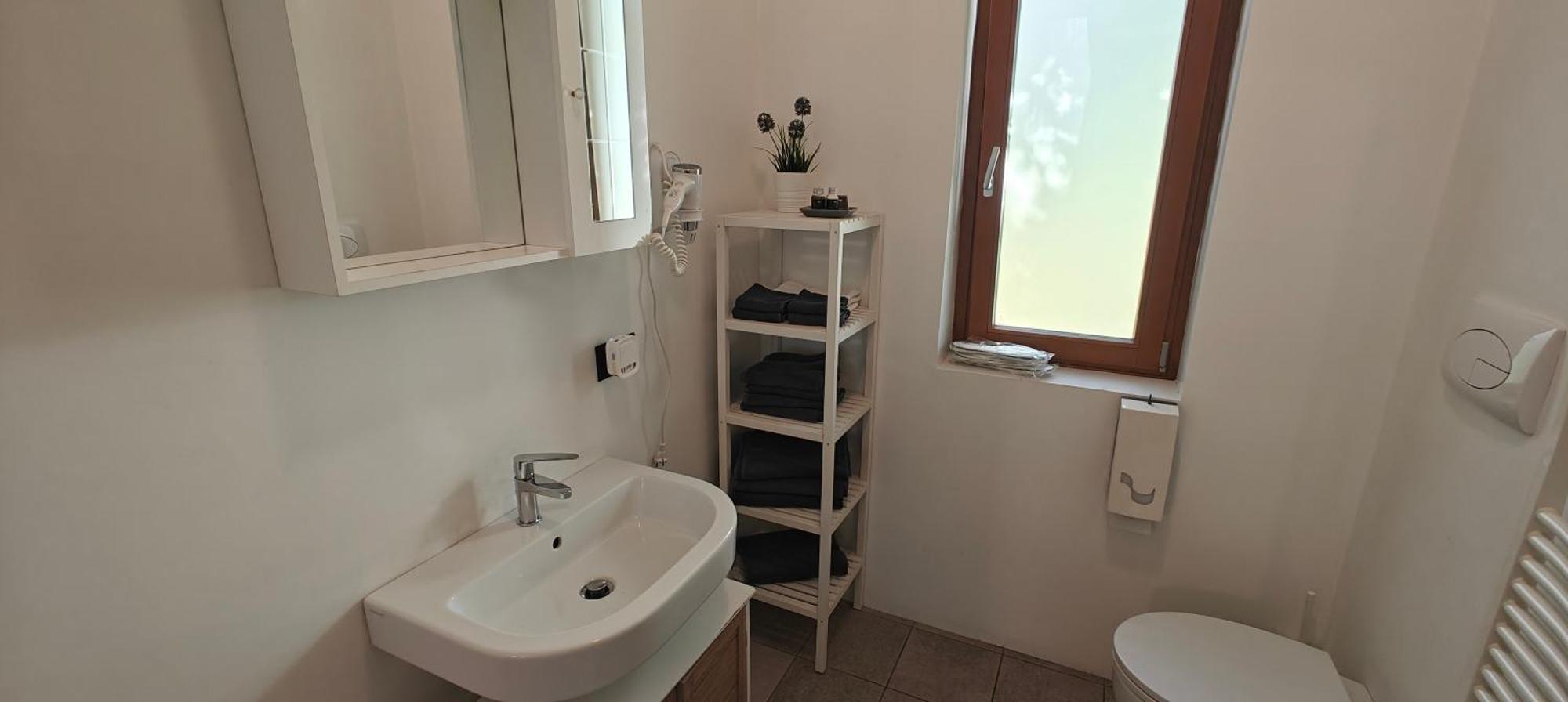 Lazy Bee Camping Village Aosta Exterior foto